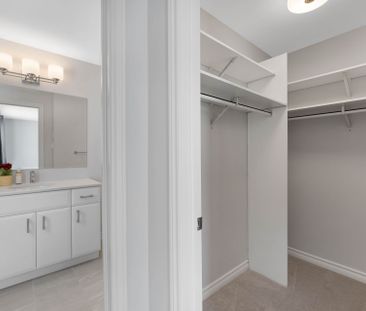 For Lease - 696 Moonflower Crescent, Blossom Park - Airport and Are... - Photo 2