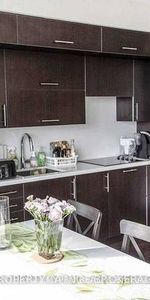 Yonge/Sheppard Spacious 1Bdrm Open Concept Living +Dining Rm Near Sub - Photo 3