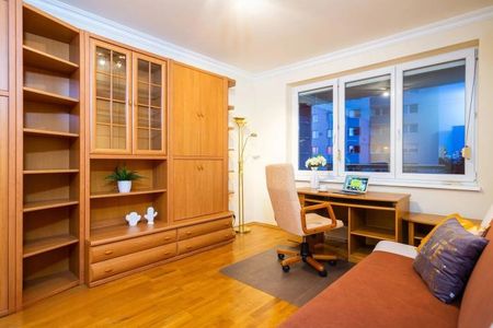 Prenájom 3-izbového bytu – Ďatelinová, Bratislava-Ružinov - Fotografia 3