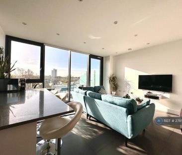 2 bedroom penthouse to rent - Photo 2