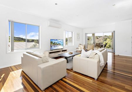 Immaculate large family home - the choice is yours! - Photo 2