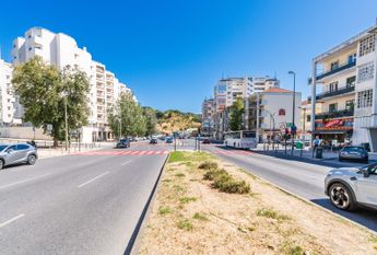 APARTAMENTO T2+1 NA AV ESTADOS UNIDOS DA AMÉRICA - LISBOA