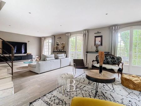 Tout savoir sur cette maison dans le quartier La Varenne, à Saint-Maur-des-Fossés - Photo 2