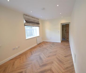 2 bedroom cottage to rent - Photo 6