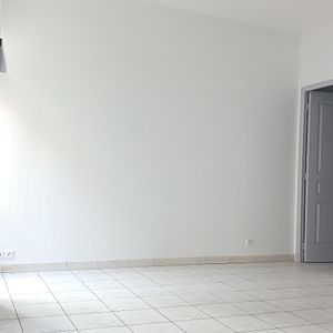 Location Appartement 2 pièces 39m² BLOIS 41000 - Photo 3