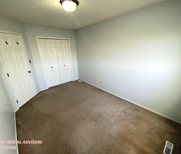 716 88 Street Southwest - Photo 3