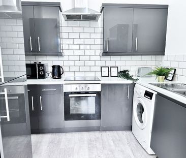 Room in a Shared Flat, Walm Lane, NW2 - Photo 6