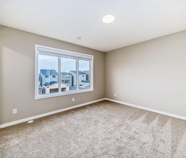 1072 Mahogany Blvd SE, Alberta, T3M 3T6, Calgary - Photo 1