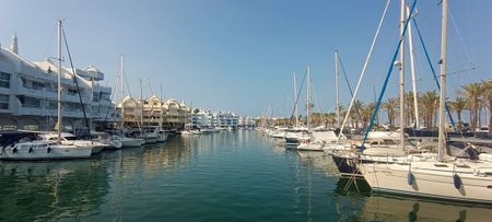 Apartment in Benalmadena, Costa del Sol - Photo 3