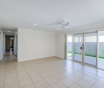 Beautiful Family Home for Rent – Prime Pimpama Location - Photo 2