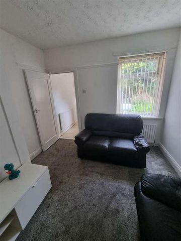 Two Ball Lonnen, Fenham, Tyne & Wear, NE4 - Photo 3
