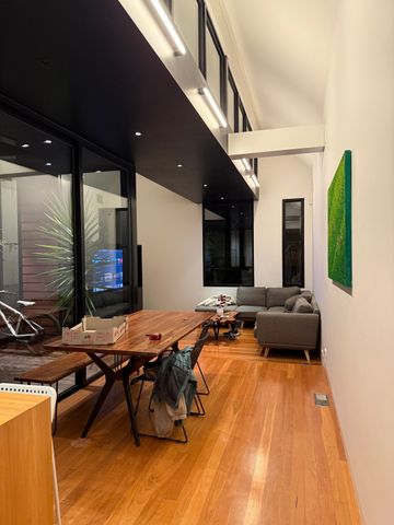 Kensington - Photo 2