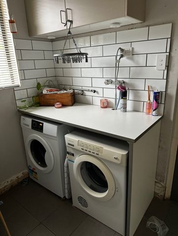 3 BEDROOM FAMILY HOME - Photo 3