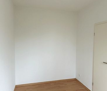 Renovierte 4 Zimmer mit Duschbad und Balkon - Foto 3