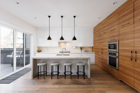 For Lease - 8 Nora Road, Toronto, Ontario - Photo 2