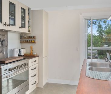 Modern Comforts and Tranquil Living - Photo 5
