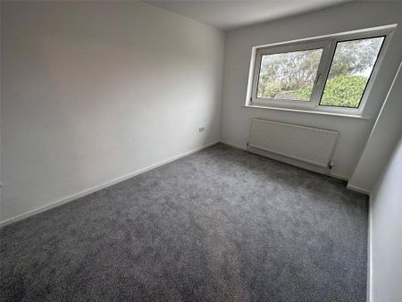 2 bedroom semi-detached house to rent - Photo 2