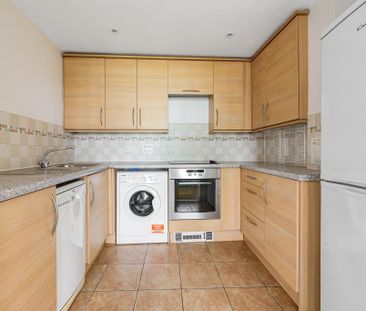 2 bedroom apartment to rent - Photo 3