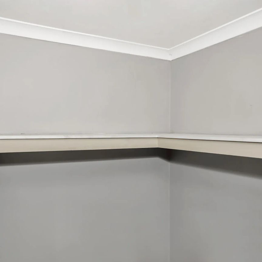 Low-maintenance home in a convenient location. - Photo 1