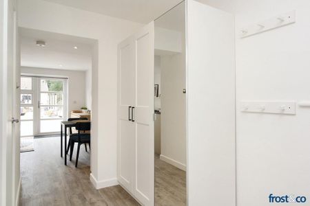 1 bedroom apartment to rent - Photo 2