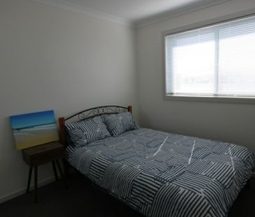 Fantastic 3 Bedroom Home - Photo 2