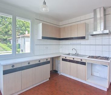 Location Maison 3 pièces 74m² CAGNAC LES MINES 81130 - Photo 4