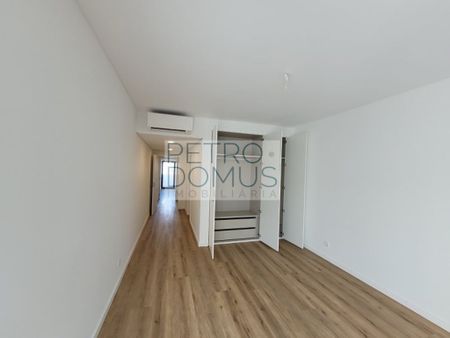 2 bedroom luxury Apartment for rent in Praca de Espanha, Campolide, Lisbon - Photo 2