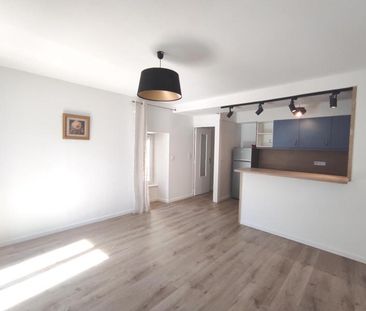 Location Appartement 3 pièces 58m² MILLAU 12100 - Photo 2