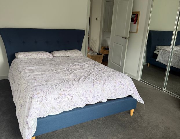 Mooroolbark - Photo 1