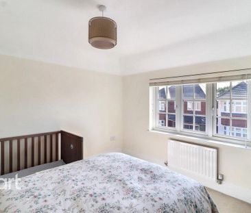 4 bedroom detached house to rent - Photo 5