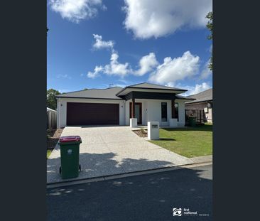 SIMPLEY STUNNING HOME with DUCTED AIR-CONDTIONING - RENT INCREASING... - Photo 1