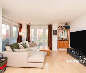 2 bedroom flat to rent - Photo 4