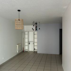 Location Appartement 2 pièces 53m² - Photo 2