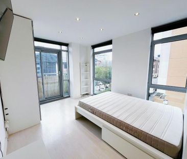 2 bedroom flat to rent - Photo 3