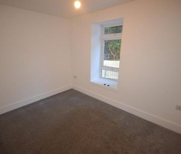 4 bedroom house to rent - Photo 2