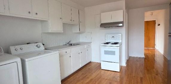 Charmant ensoleillee / Bright Sunny 3 1/2 - Photo 2