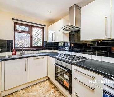 Deerswood, Maidenhead, Berkshire, SL6 - Photo 2