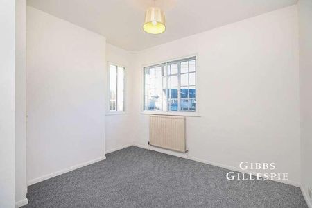 East Common, Gerrards Cross, Buckinghamshire, SL9 - Photo 4