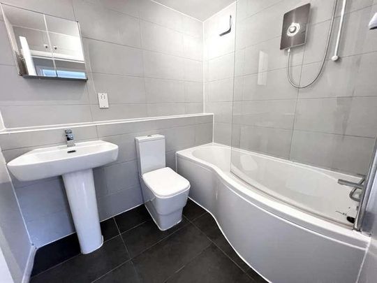 Tilbury Road, East Ham, E6 - Photo 1