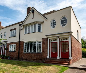 2 Bed Maisonette, Lock Chase, SE3 - Photo 5