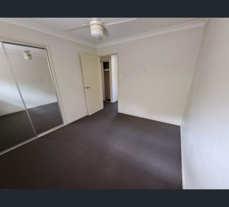 1/10 Chantrill Ave, Nerang, Qld 4211 - Photo 5
