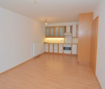 Charmante 2-Zimmerwohnung mit kleinem Grünanteil, Terrasse und Park... - Photo 5