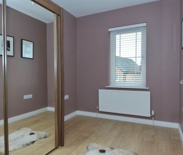 14 Sir Richard Wallace Drive, LISBURN, BT28 3BA - Photo 5