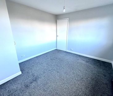 Prenton Village Road - Photo 4