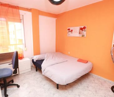 Carrer de Polo y Peyrolón, Valencia, Valencian Community 46021 - Photo 5