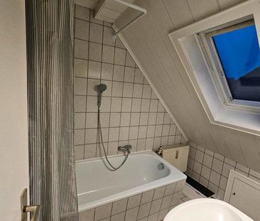 kleine 35 m² Dachgeschoss Wohnung - Foto 1