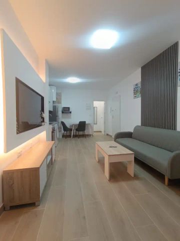 Apartamento de alquiler en Calle de Sanchez Alonso, Coslada pueblo - Photo 3