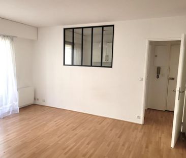 Location Appartement 2 pièces 39m² ISSY LES MOULINEAUX 92130 - Photo 3