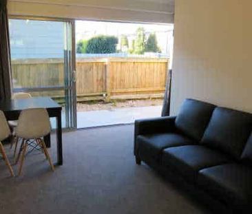Fully Furnished Studio - Photo 4
