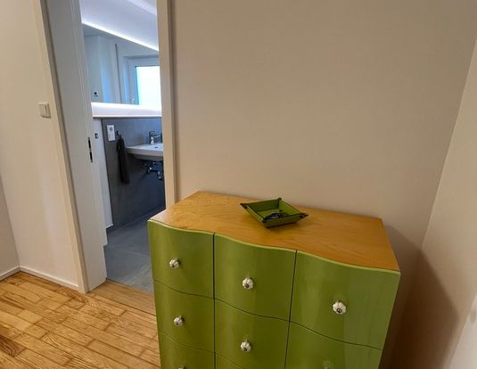 Möblierte 3-Zimmerwohnung in Nürnberg mit optimaler Anbindung nach Erlangen - Photo 1